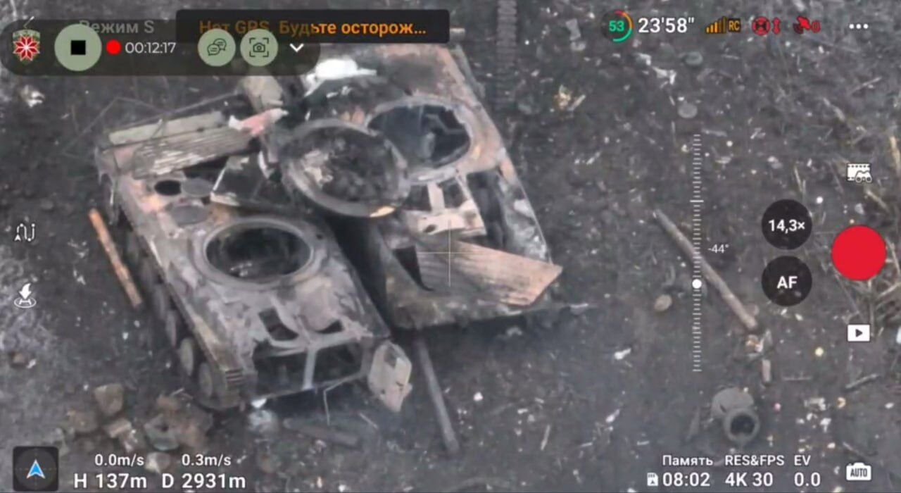 Танки окупантів під Авдіївкою