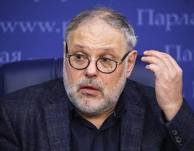 Пропагандист Михайло Хазін