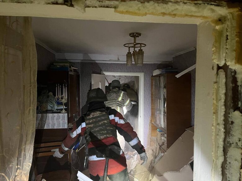 Окупанти обстріляли понад 15 населених пунктів Харківщини, пошкоджено будинки та ліцей 03