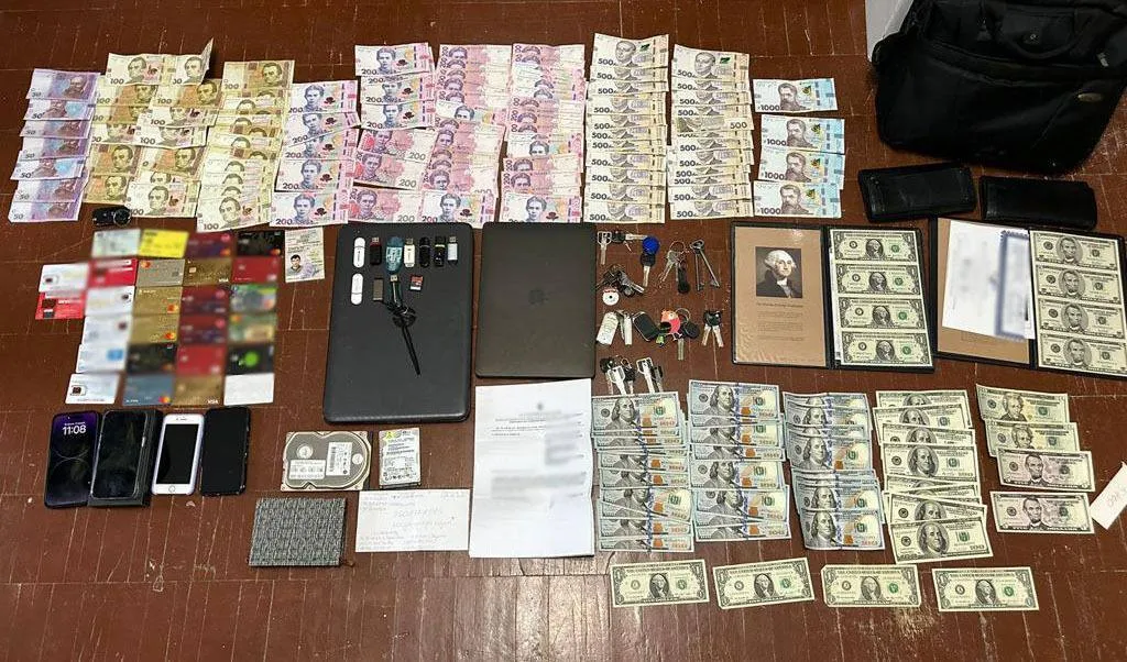 Зарабатывали до 100 млн грн в год: в Киеве разоблачили наркогруппировку. Фото и видео