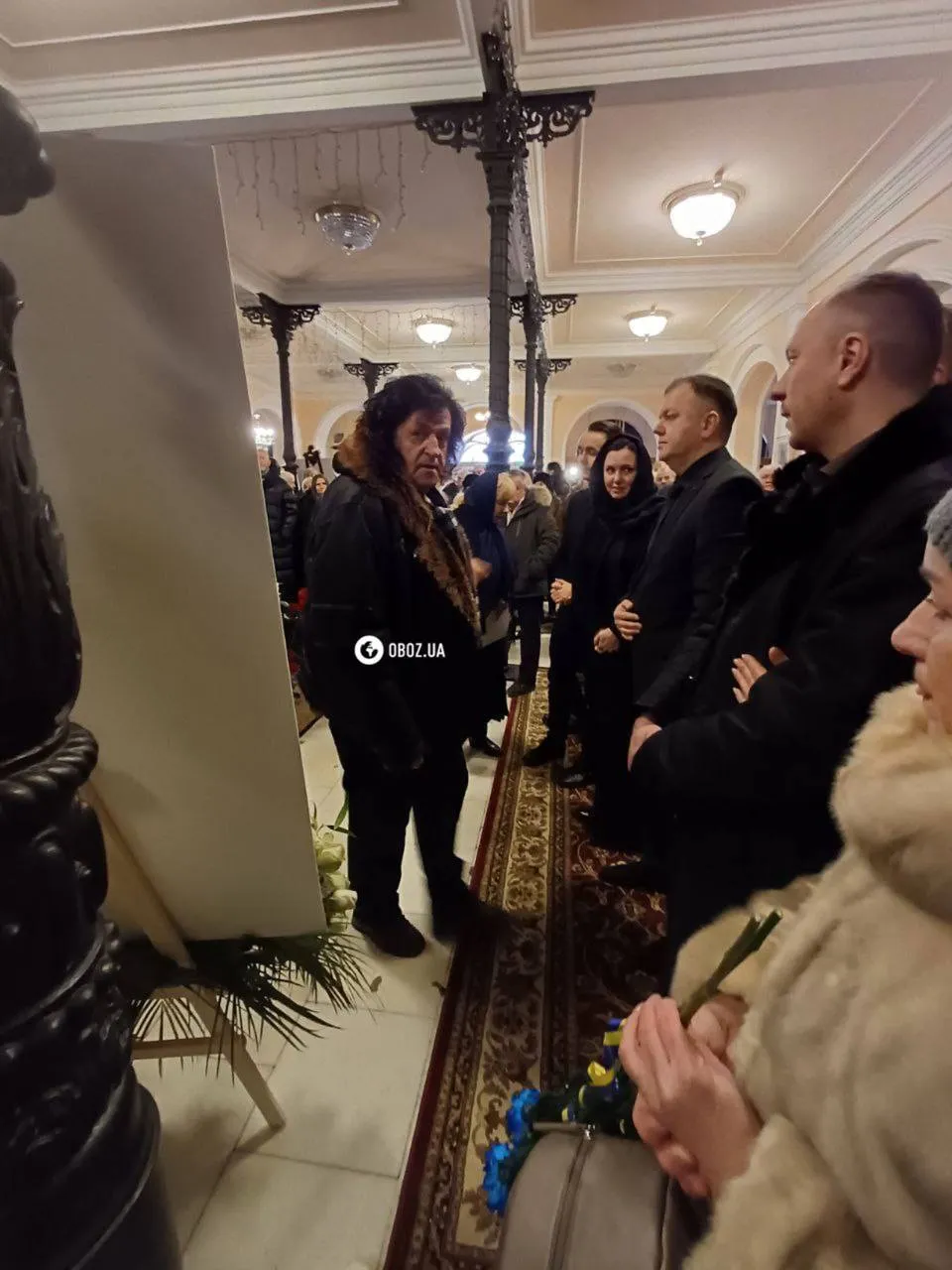 В Киеве прощаются с Виталием Белоножко: пришли Филарет и военные ВСУ, а Лобода и Ротару передали цветы