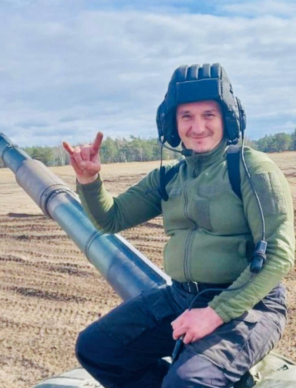 Служив механіком-водієм танкового батальйону: стало відомо про смерть військового з Київщини Максима Ярмоленка. Фото dqxikeidqxitkant