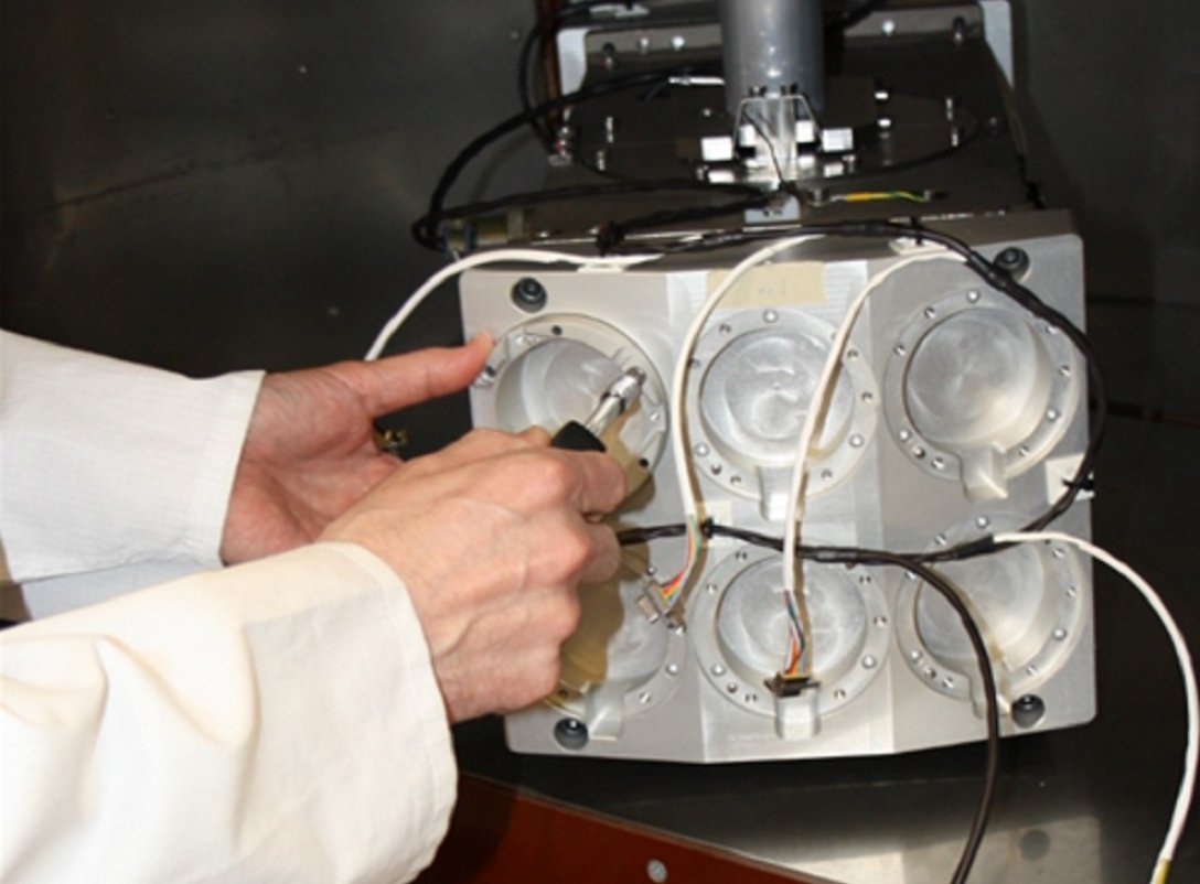 Специально разработанный инерциальный измерительный блок (IMU). Источник: Kebni.com dqxikeidqxitkant