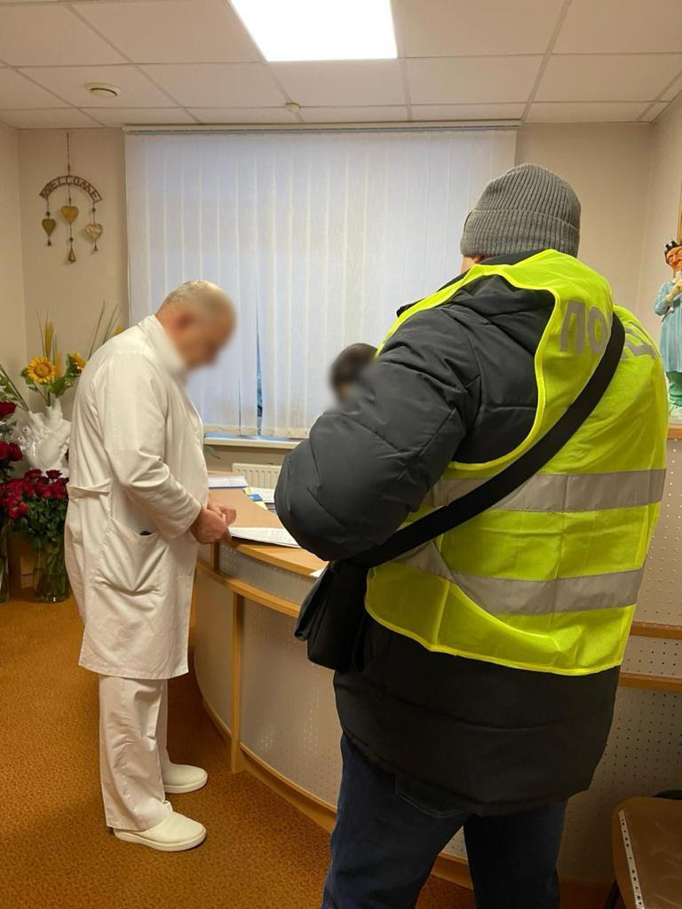 У Києві викрили чергову схему переправлення ухилянтів через кордон: за