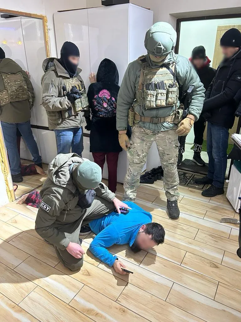 У Києві викрили чергову схему переправлення ухилянтів через кордон: за