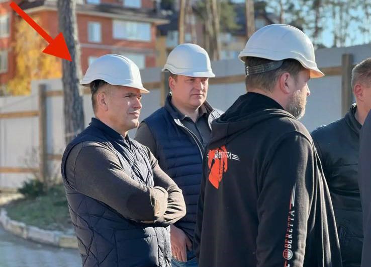 У прозрачности и подотчетности Руслана Кравченко своя цена – 15% фото 1 dqxikeidqxitkant