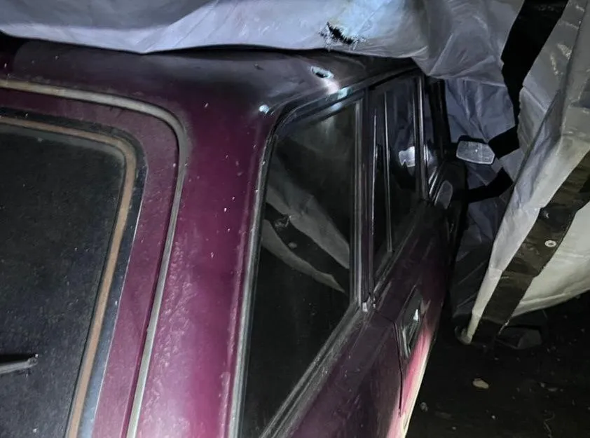 Окупанти атакували дронами Дніпропетровщину: є приліт, спалахнула пожежа. Фото