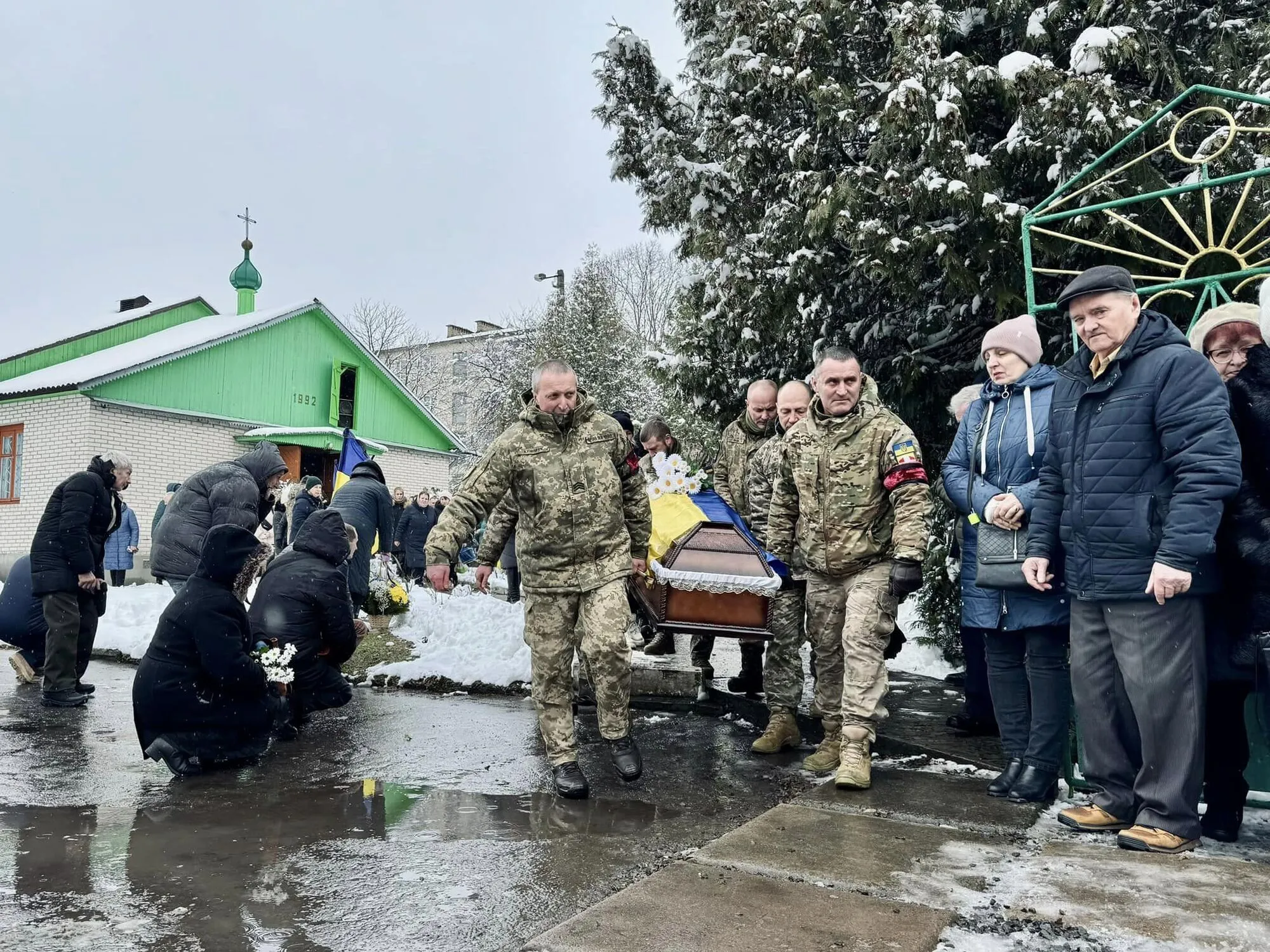 Погиб в Запорожском направлении: на Волыни попрощались с защитником Сергеем Дукельским. Фото