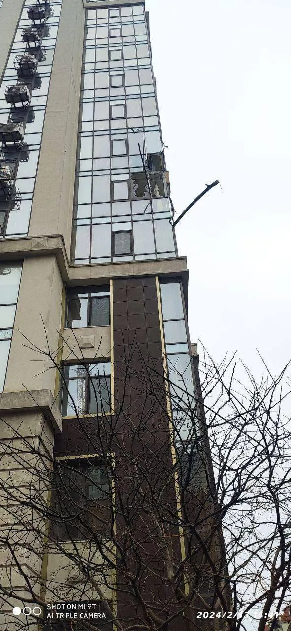 A Russian X-59 missile was shot down in Odessa: the debris damaged a building. Photo