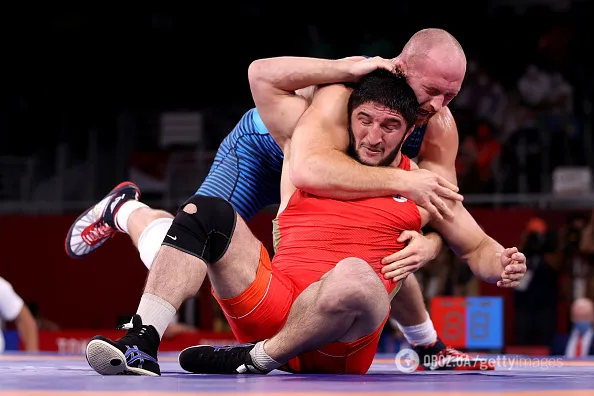 Выбросили из аэропорта. Знаменитого победителя Олимпиады из России не пустили в Румынию на чемпионат Европы