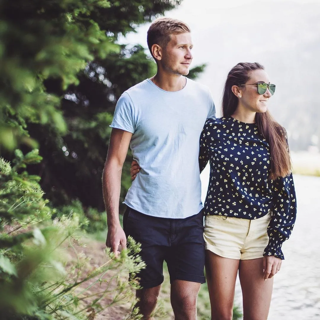 Зірка українського біатлону закохався у відому швейцарку і поріднився з фаном Путіна: роман розпочався у літаку та пережив війну