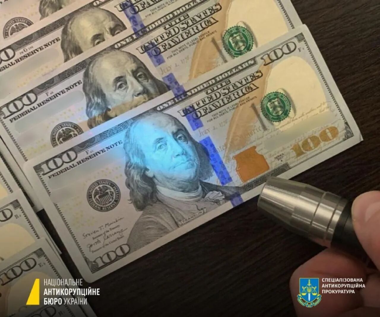 Працівниця податкової, яку затримали на одержанні $55 тис. хабаря, може вийти під заставу: рішення суду dqxikeidqxitkant