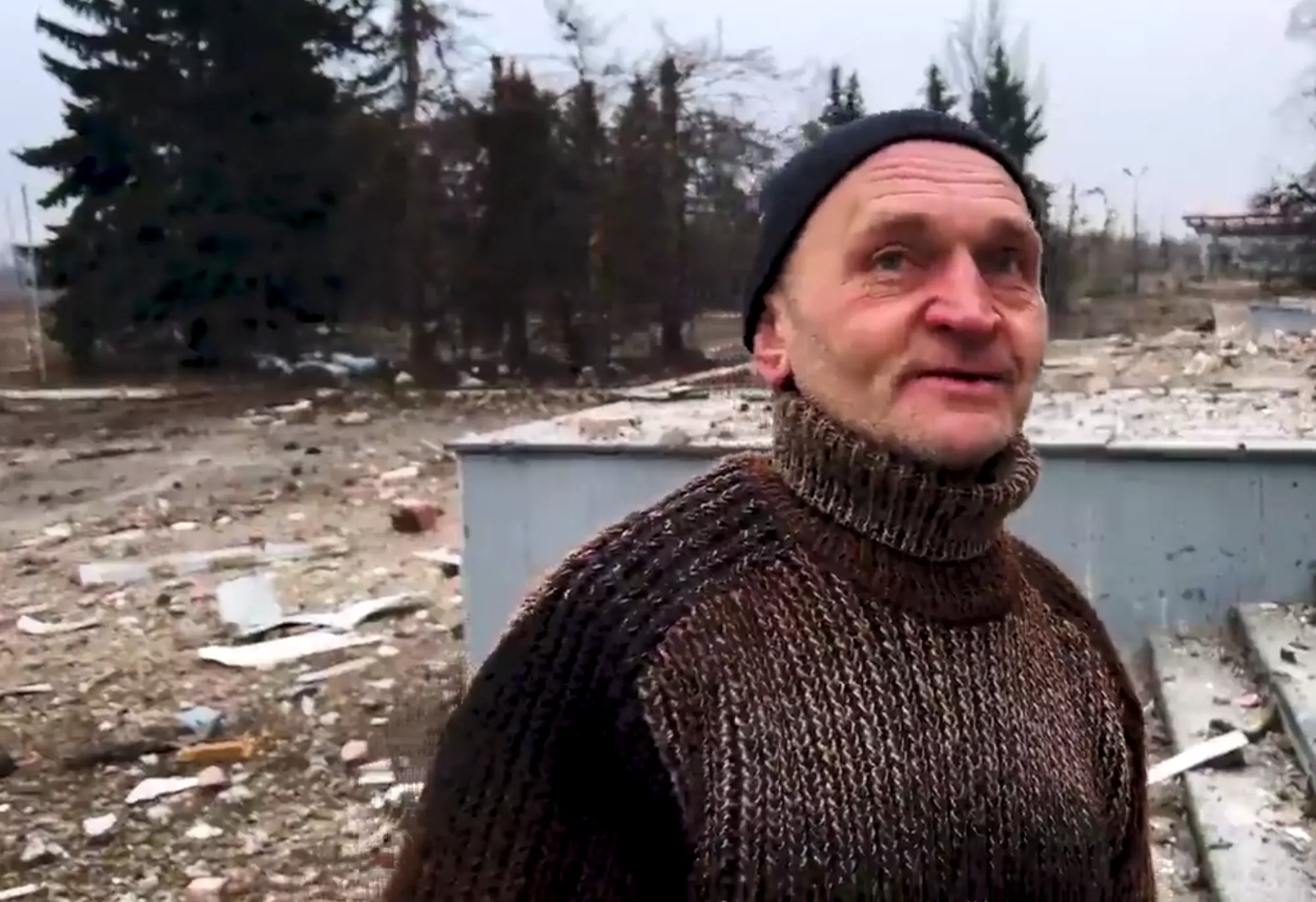 Російські окупанти похвасталися взяттям Авдіївки, показавши розвалене ними ж місто