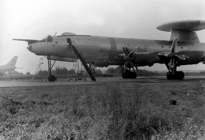 Ту-126: яким був радянський попередник російського А-50 та що з ним сталося