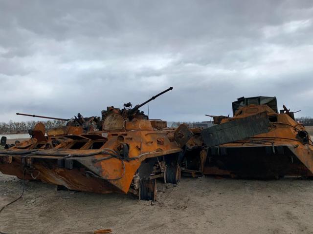 Сожжены российские БТРы