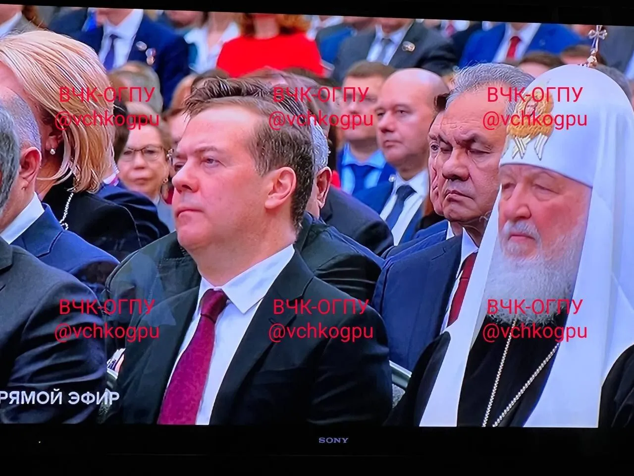 Задрімав? Шойгу спіймали на конфузі під час звернення Путіна до Федеральних зборів dqxikeidqxitkant