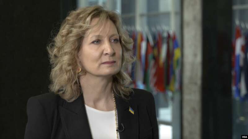 Фото: посолка з кримінального правосуддя Держдепу США Бет Ван Скаак, Голос Америки dqxikeidqxitkant