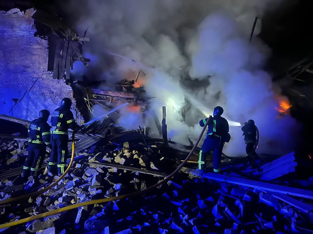 The Russians shelled Dobropolye and Vremya Yar in the Donetsk region: three people were killed and there was destruction. Photo