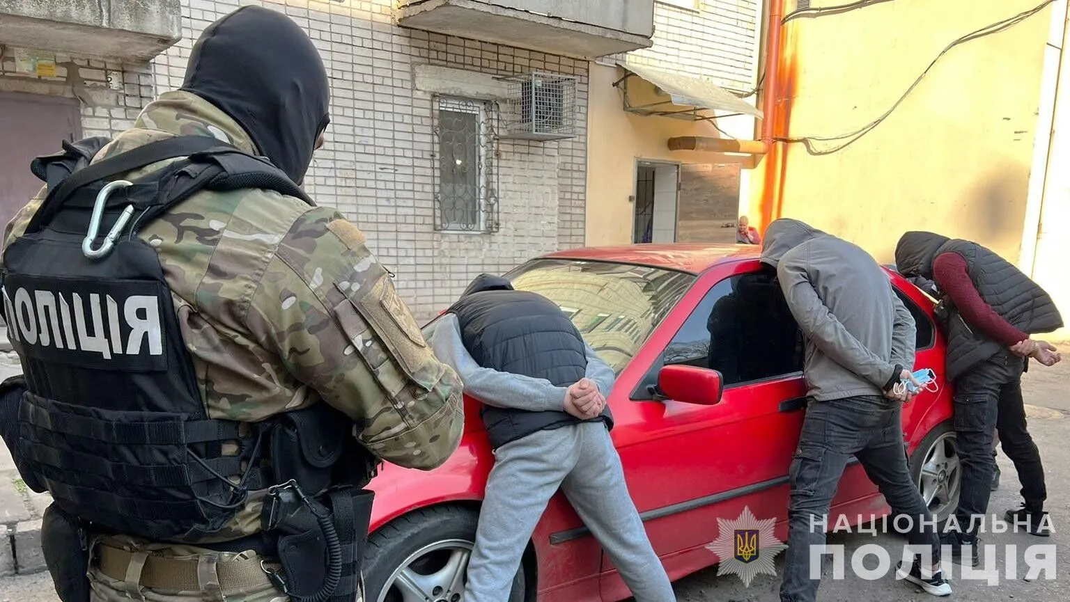 Привласнили понад пів мільйона гривень: на Дніпропетровщині викрили фішингових шахраїв. Фото