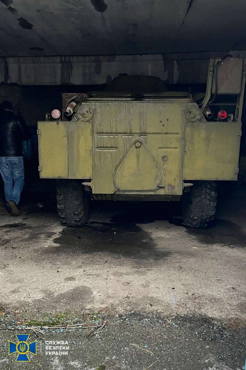 BRDM and shots from grenade launchers: near Kiev, the SBU discovered several Russian caches of weapons. Photo dqxikeidqxitkant