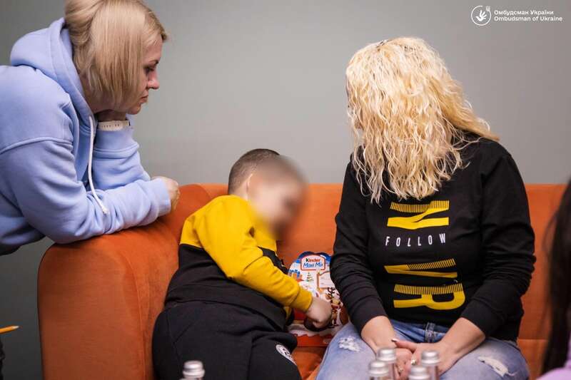 С оккупированных территорий вернули еще три семьи с детьми: Лубинец рассказал подробности