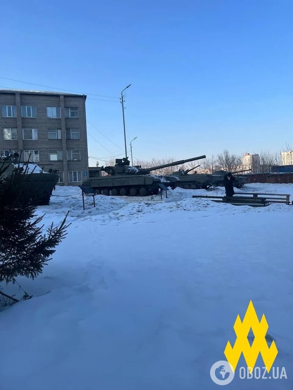 Украинские партизаны добрались до крупнейшего военкомата Красноярска. Фото