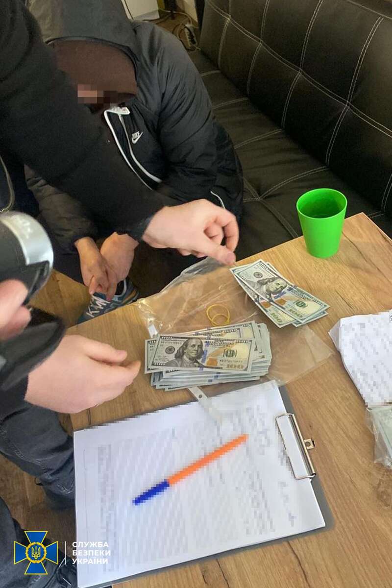 Обкладали даниною місцевих підприємців: на Київщині затримали банду вимагачів. Фото