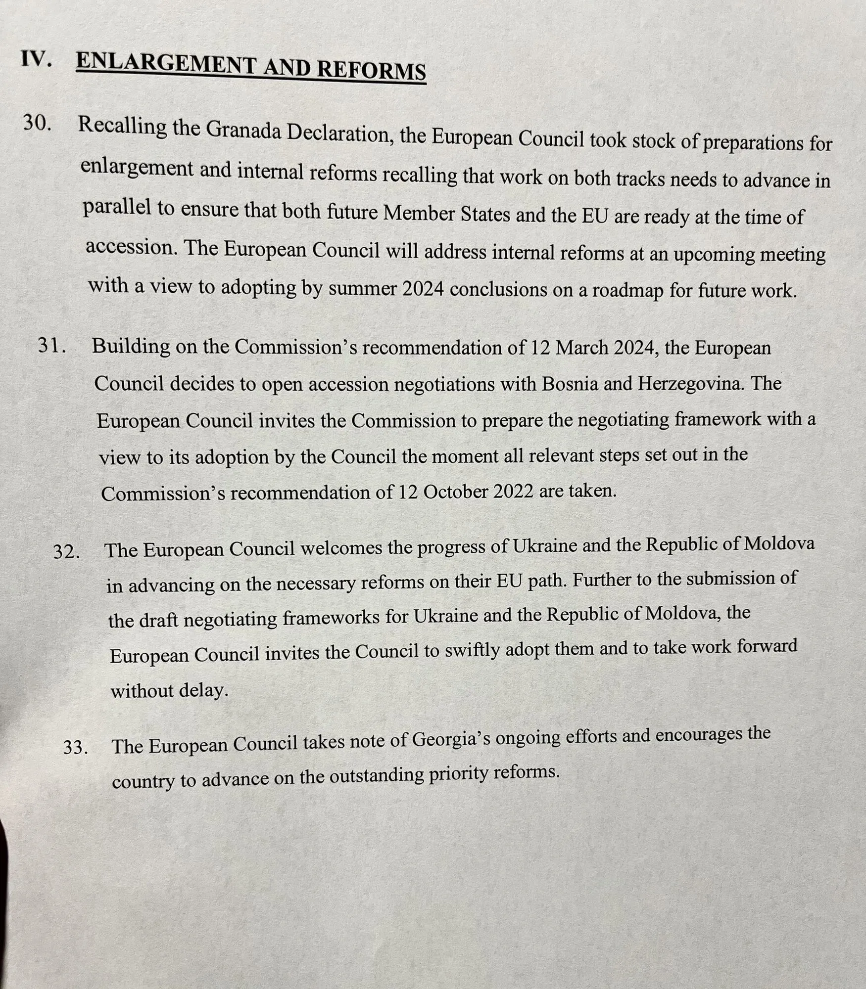 В ЄС розпочали переговори з Боснією та Герцеговиною про вступ: що вирішили щодо України dqxikeidqxitkant