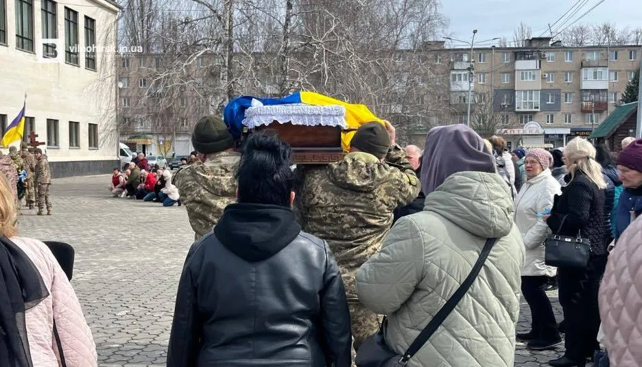 Йому тепер назавжди 34: біля Часового Яру загинув начальник медслужби, який рятував поранених захисників. Фото