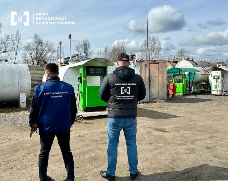 У Києві ліквідували підпільну мережу модульних АЗС dqxikeidqxitkant