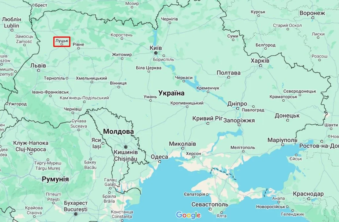 На Волині бус влетів у блокпост, серед постраждалих – доброволець: деталі аварії