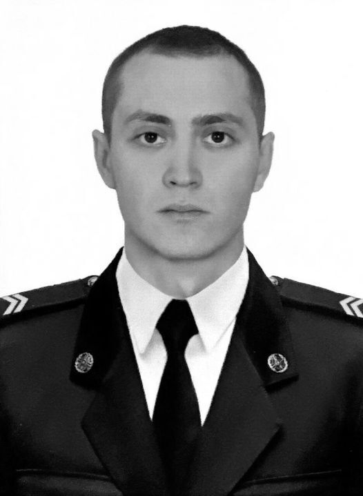 Йому назавжди буде 25: у Черкасах попрощалися із молодим прикордонником, який загинув на Донеччині. Фото dqxikeidqxiqqeant