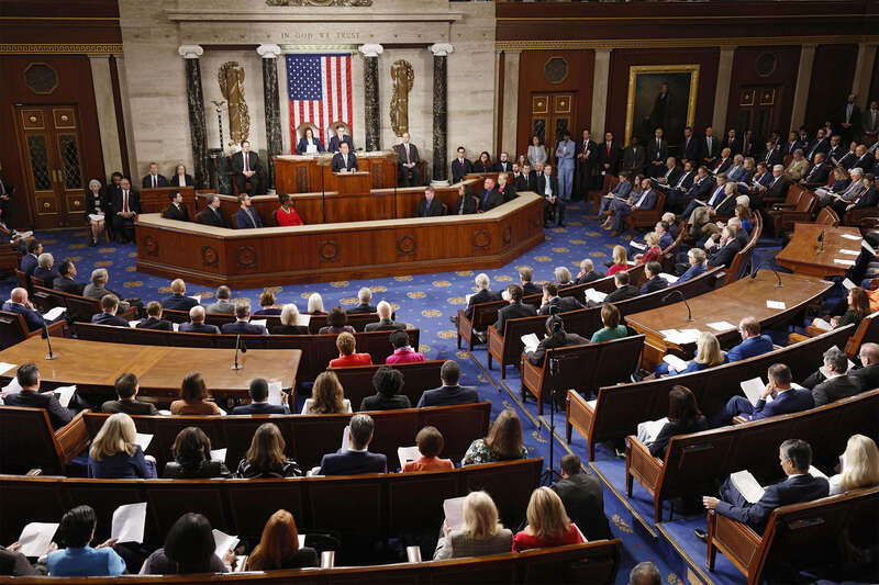 За крок від грошей. Коли Україна отримає мільярди від США та на яких умовах dqxikeidqxitkant