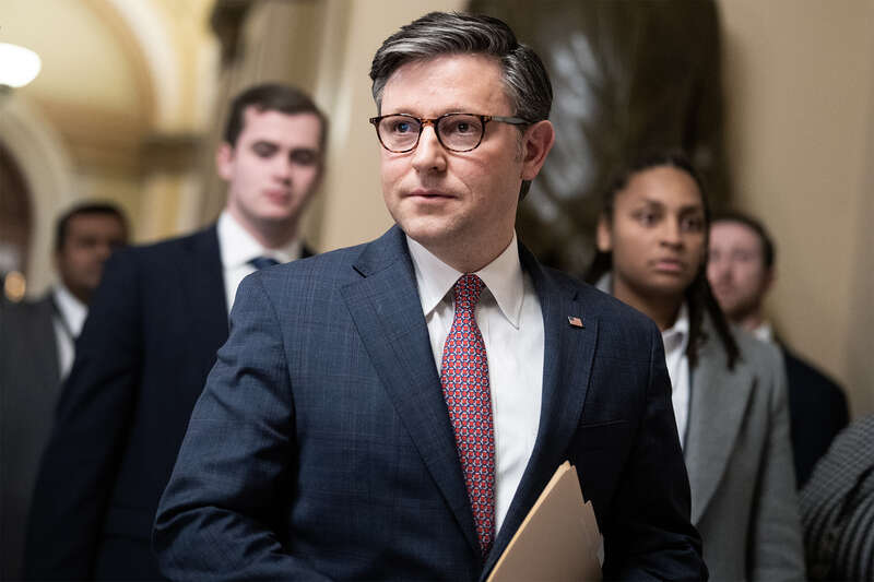 За крок від грошей. Коли Україна отримає мільярди від США та на яких умовах