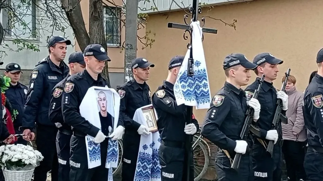 Похорон Максима Зарецкого dqxikeidqxiqqeant