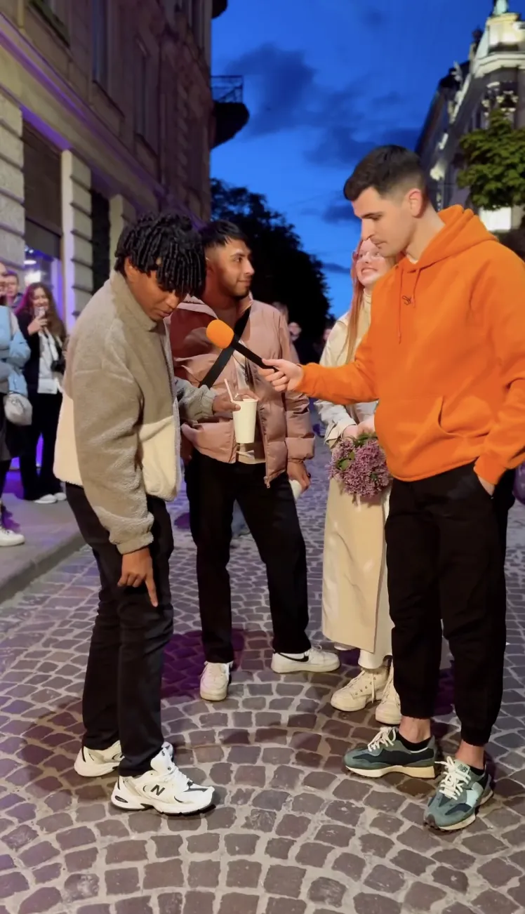 А деякі українці кажуть dqxikeidqxiqqeant