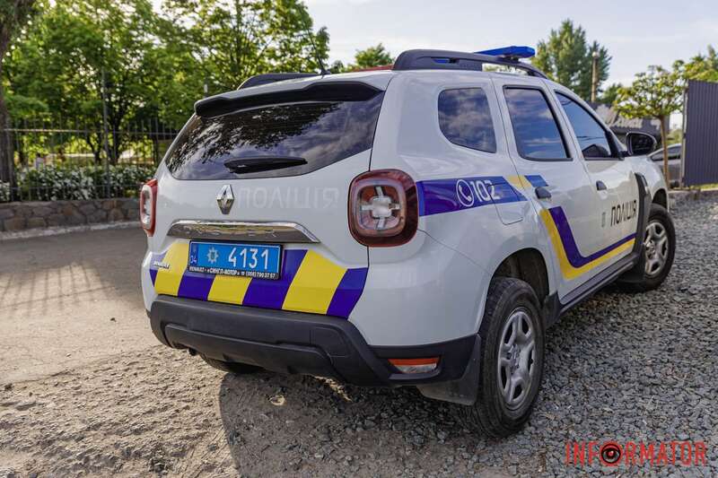 На место вызвали полицейских