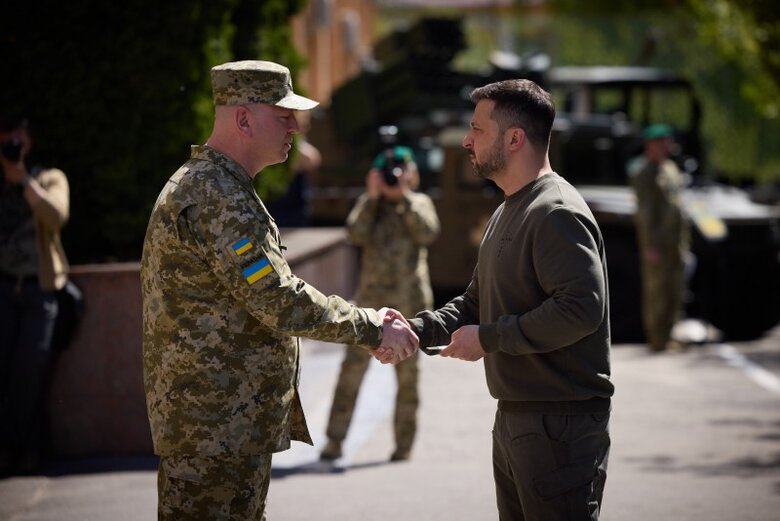 Зеленский в Хмельницкой области вручил награды пограничникам