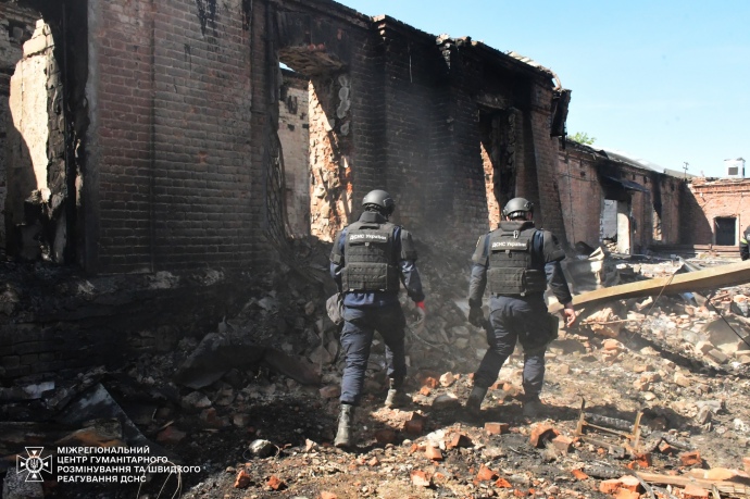 consequences of the shelling of Kharkov on May 5, photo by the State Emergency Service dqxikeidqxitkant