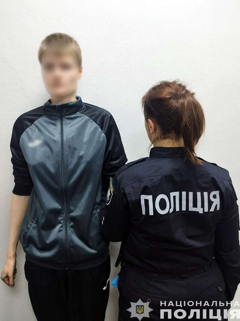 поліцейські чернігівського райуправління поліції затримали підозрювану у вбивстві свого батька dqxikeidqxiqqeant