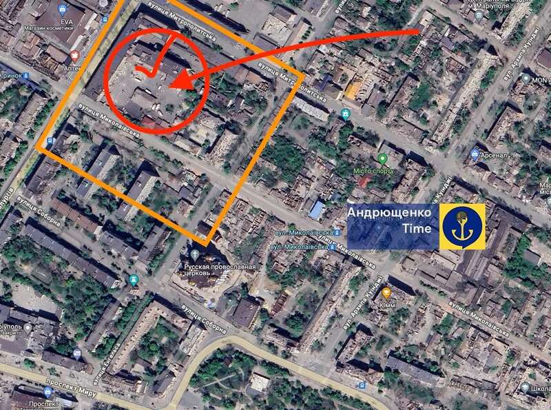 У Маріуполі пролунав вибух: у центрі окупованого міста піднявся дим. Фото