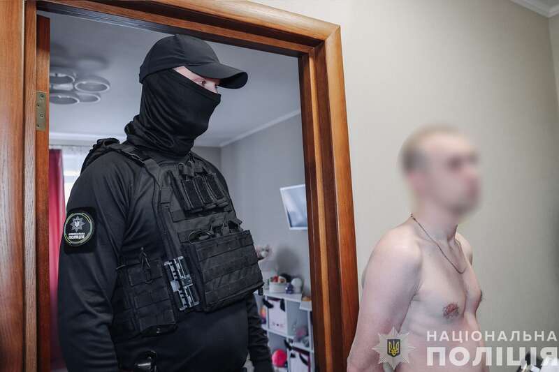 Полиция раскрыла масштабную схему изготовления поддельных документов в Харькове и Мукачево (фото, видео)