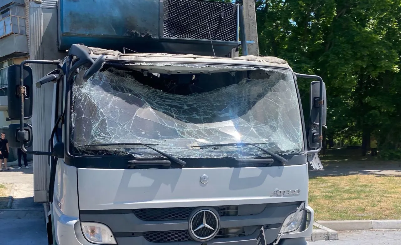 Russian troops fired a missile at the suburbs of the Dnieper