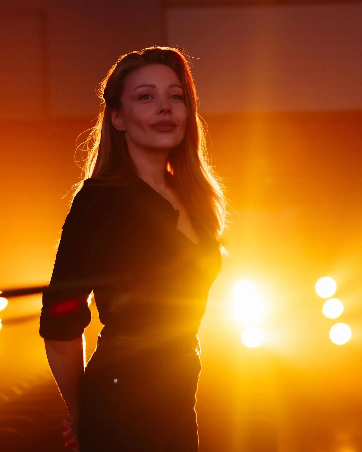 На концерте Тины Кароль во время воздушной тревоги передали послание Путину. Видео dqxikeidqxitkant