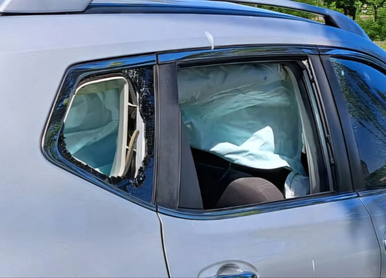 Россияне атаковали Никополь дронами-камикадзе: пострадали три гражданских. Фото