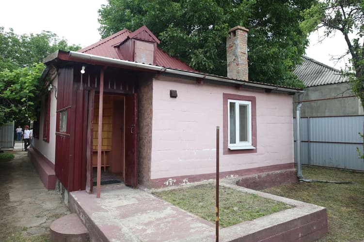 Monobank купил дом 98-летней Лидии Степановне dqxikeidqxiqqeant