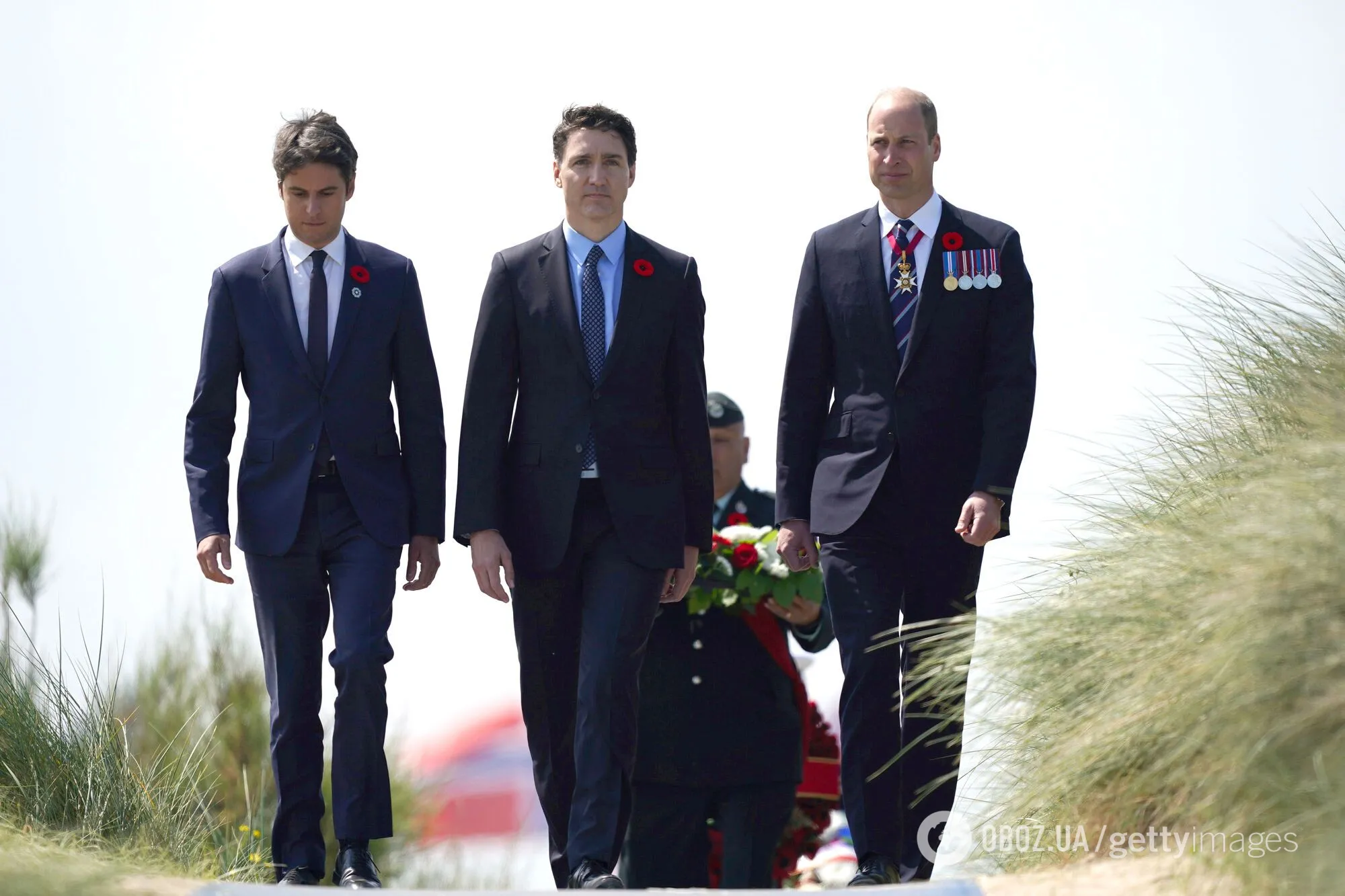 Были три короля, семь президентов, среди которых и Зеленский. Принц Уильям исполнил свою