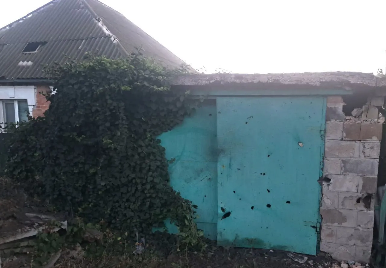 The occupiers hit Nikopol with artillery and kamikaze drones: private houses were damaged. Photo