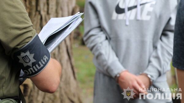 У Кривому Розі викрили злочинну групу, причетну до замаху на умисне вбивство. Фото та відео