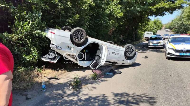 В Кривом Роге в ДТП по такси пострадали двое детей: появились детали. Фото